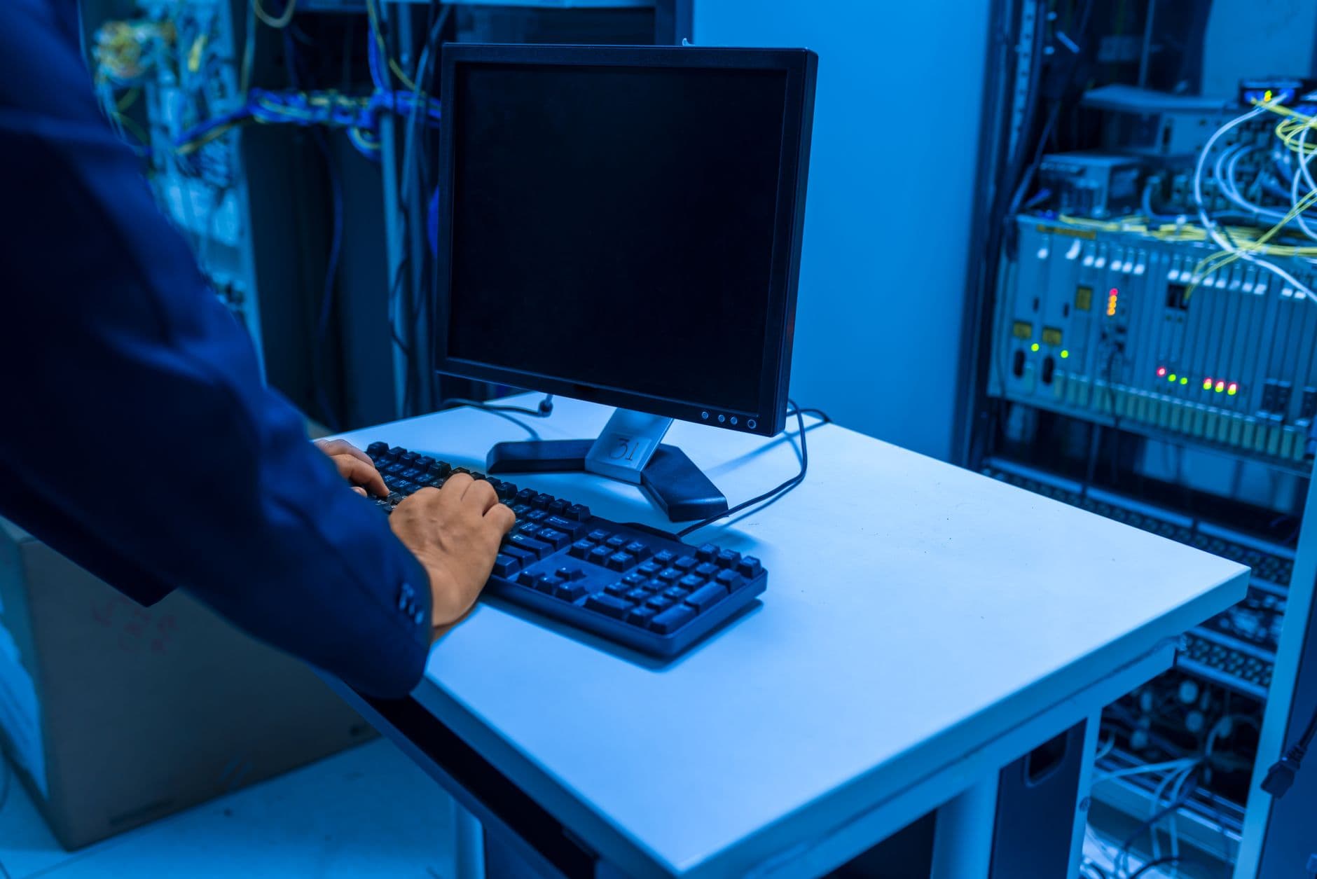 CentOS Stream VPS for businesses in New Delhi